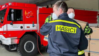 hasiči distribudće EyXiFu9WQAIGXs 